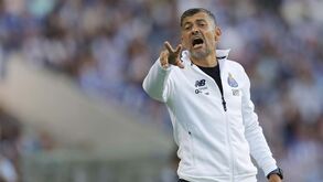 Sérgio Conceição está desiludido com a SAD mas continua ao leme