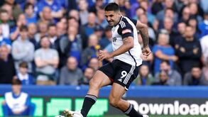 Marco Silva confirma saída de Mitrovic para o Al Hilal: «Fez de tudo para sair»