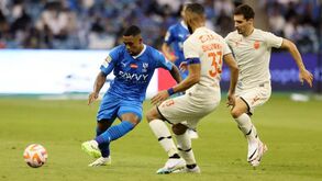 Al Hilal de Jesus empata no dia da apresentação de Neymar e Al Ittihad de Nuno ganha outra vez