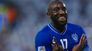 Al Hilal oficializa saída de Marega 