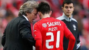 Choque entre treinadores e jogadores no Benfica: A corda parte (quase) sempre para o mesmo lado
