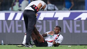 Rafael Leão pontapeou bola após apito final e assustou tudo e todos