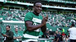 Jovane já está em Itália para fazer exames médicos na Salernitana