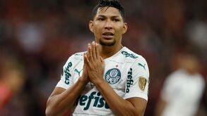 Dor de cabeça para Abel Ferreira: Sauditas correm atrás de craque do Palmeiras