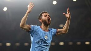 Bernardo Silva após renovar pelo Man. City: «Este clube dá-me oportunidade de continuar a vencer»