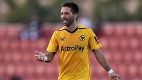 João Moutinho travado e em risco