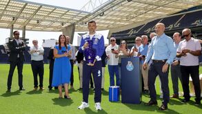 A homenagem a Sérgio Conceição no relvado do Estádio do Dragão