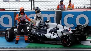 Daniel Ricciardo transportado ao hospital após acidente nos treinos livres para o GP da Holanda