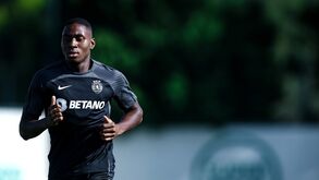 Essugo vai ficar no plantel do Sporting
