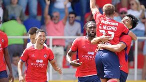 UD Oliveirense-Penafiel, 3-1: equipa da casa mantém liderança da Liga Sabseg 