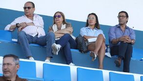 Rui Costa assistiu ao Amora-Caldas da Liga 3 nas bancadas do Estádio da Medideira