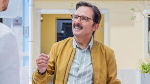 Filha do ator Carlos Cunha atualiza estado de saúde do pai