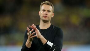 Neuer regressa aos trabalhos do Bayern Munique