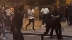 Capitão do Newcastle ao murro à porta de clube noturno: houve ameaças de disparos