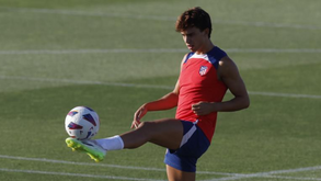 Barcelona nas mãos de Jorge Mendes: Cancelo, João Félix e Ansu Fati são dossiês para fechar