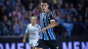 Zinho é reforço para a esquerda