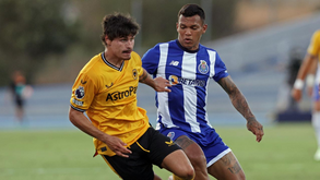 Veron fica no plantel para potenciar