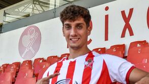 Cesar Gomez rescinde com o Leixões um mês depois de ser contratado