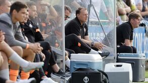 Treinador do Shakhtar assume favoritismo de FC Porto e Barcelona