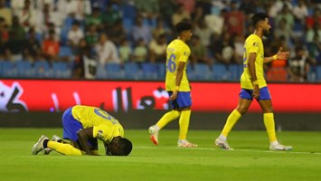 Neymar vai mal e 'perde a cabeça', mas Al-Hilal arranca empate com