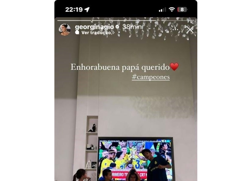 Georgina vê vitória de Ronaldo pela CMTV acompanhada pelos filhos