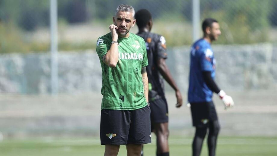Rui antevê Famalicão «O grupo está motivado e com ambição» Moreirense Jornal Record