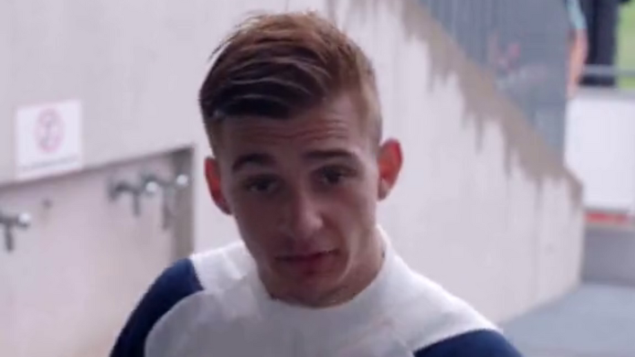 Jovem extremo do Ajax nem pensou duas vezes