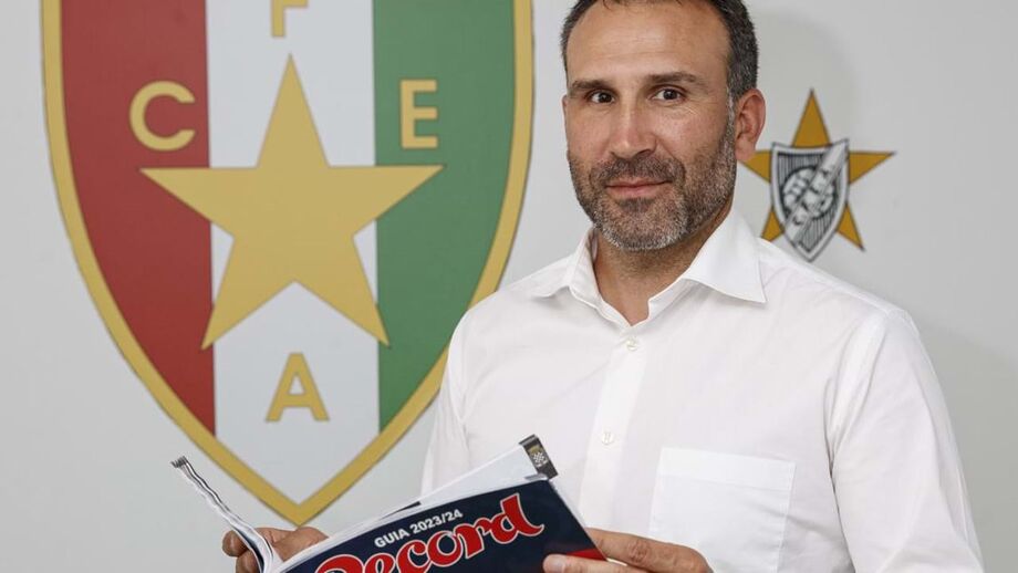 Treinador do Estrela da Amadora já tem a nossa revista
