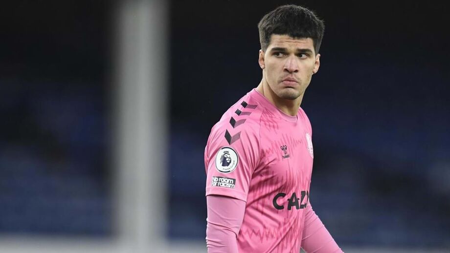 Entrevista ao guarda-redes do Everton e que também já representou o Sporting