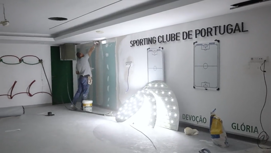 Leões partilharam mais um vídeo com vários pormenores que saltam à vista
