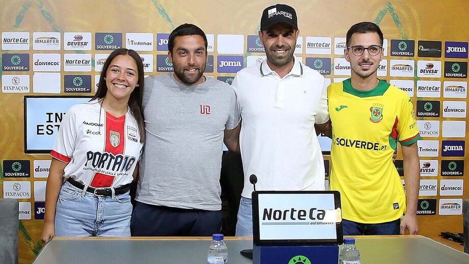 Treinadores e adeptos juntos no lançamento do campeonato