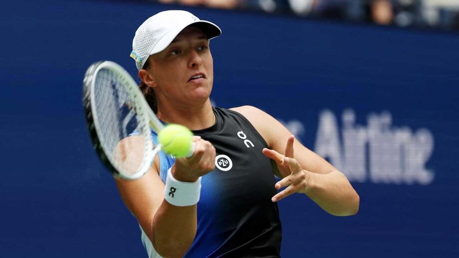 Iga Swiatek apura-se para a segunda ronda do US Open