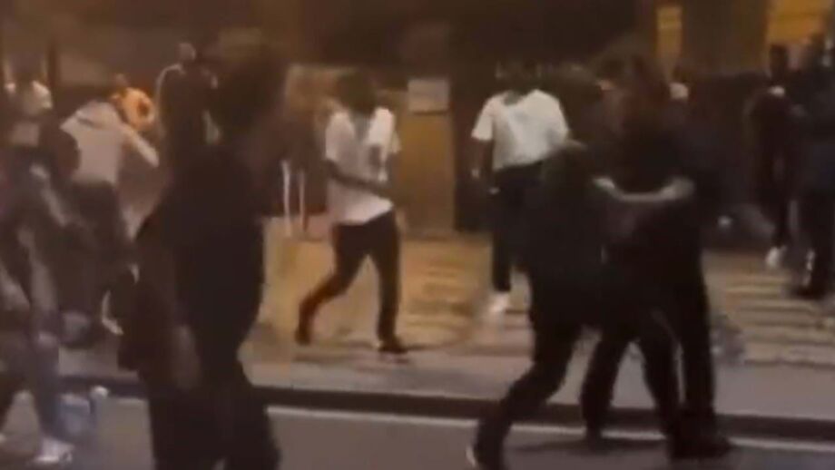 Jamaal Lascelles defendeu o irmão e a situação descontrolou-se