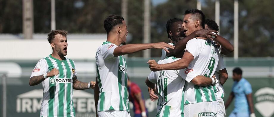 A crónica do Rio Ave-Chaves, 2-0: expulsão e o vento abriram o caminho