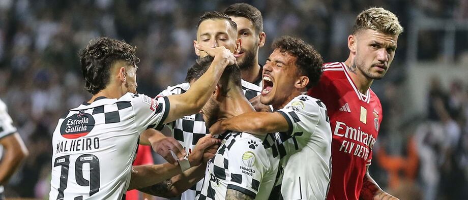 A crónica do Boavista-Benfica, 3-2: tempestade perfeita arrasta o campeão