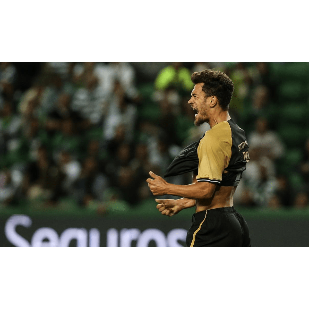 Adeptos do Sporting poderão licitar as camisolas dos jogadores