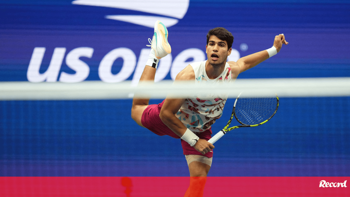 Medvedev bate Alcaraz e regressa à final do US Open - US Open - Jornal  Record