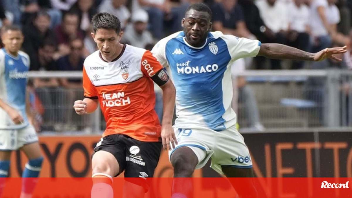 Campeonato Francês: Assista ao vivo e de graça ao jogo Reims x Paris  Saint-Germain