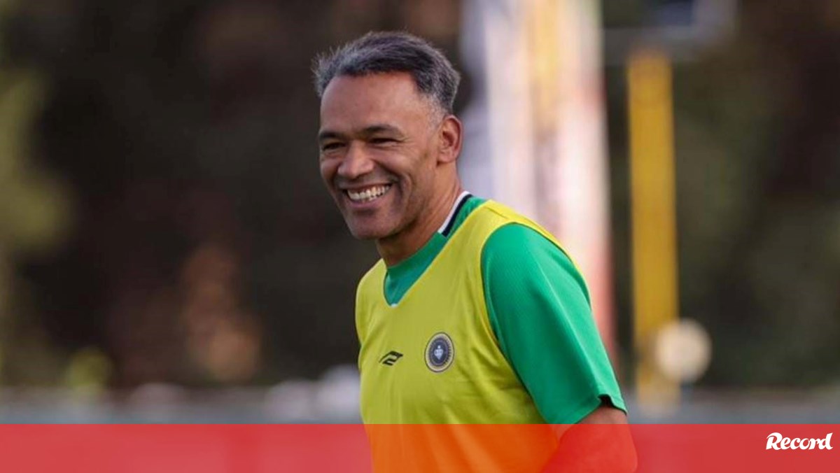 Sepahan de José Morais goleia e aproxima-se no topo da classificação -  Futebol - SAPO Desporto