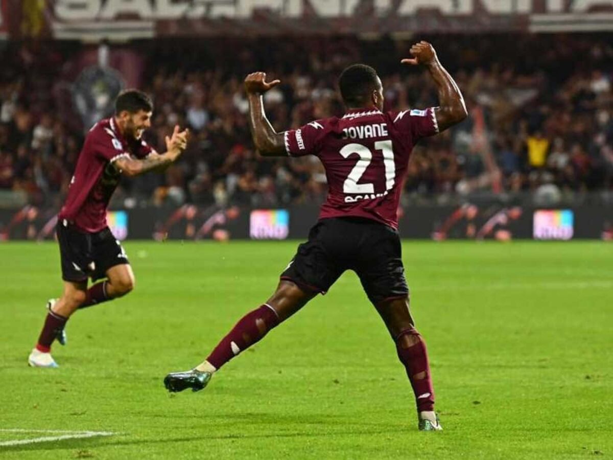 Jovane Cabral salva um ponto à Salernitana de Paulo Sousa