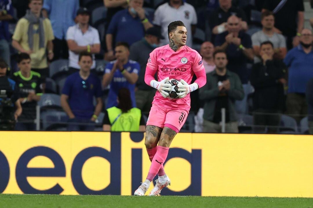 3.º - Ederson (Manchester City)