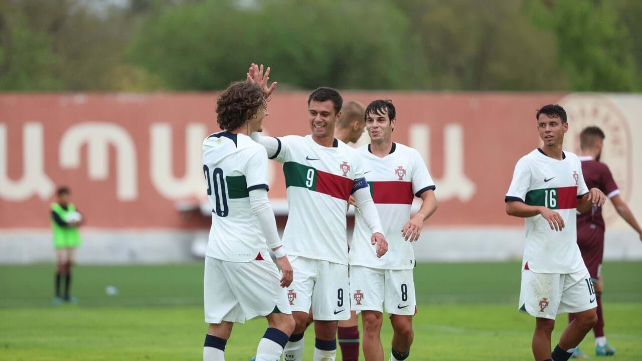 Com video) Futebol Portugal: Um golo, uma assistência e “Homem do Jogo”  para João Paulo Fernandes na vitória do Feirense sobre Porto B