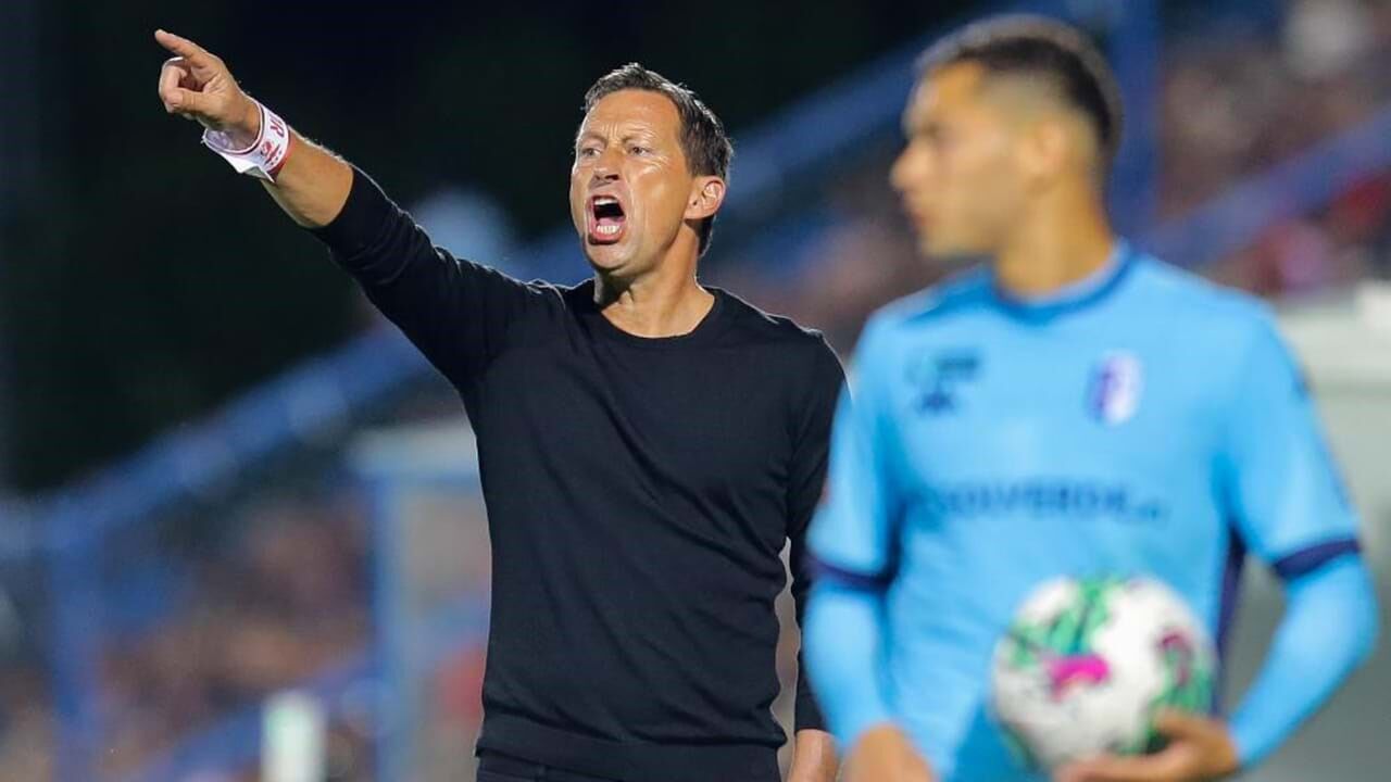 Roger Schmidt espera um Benfica a jogar bem novamente já contra o Casa Pia