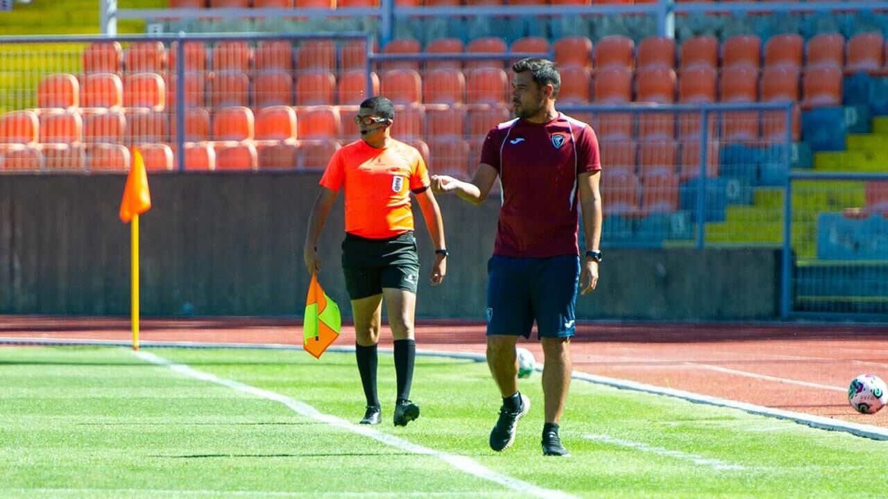 Vítor Martins foi punido com um jogo