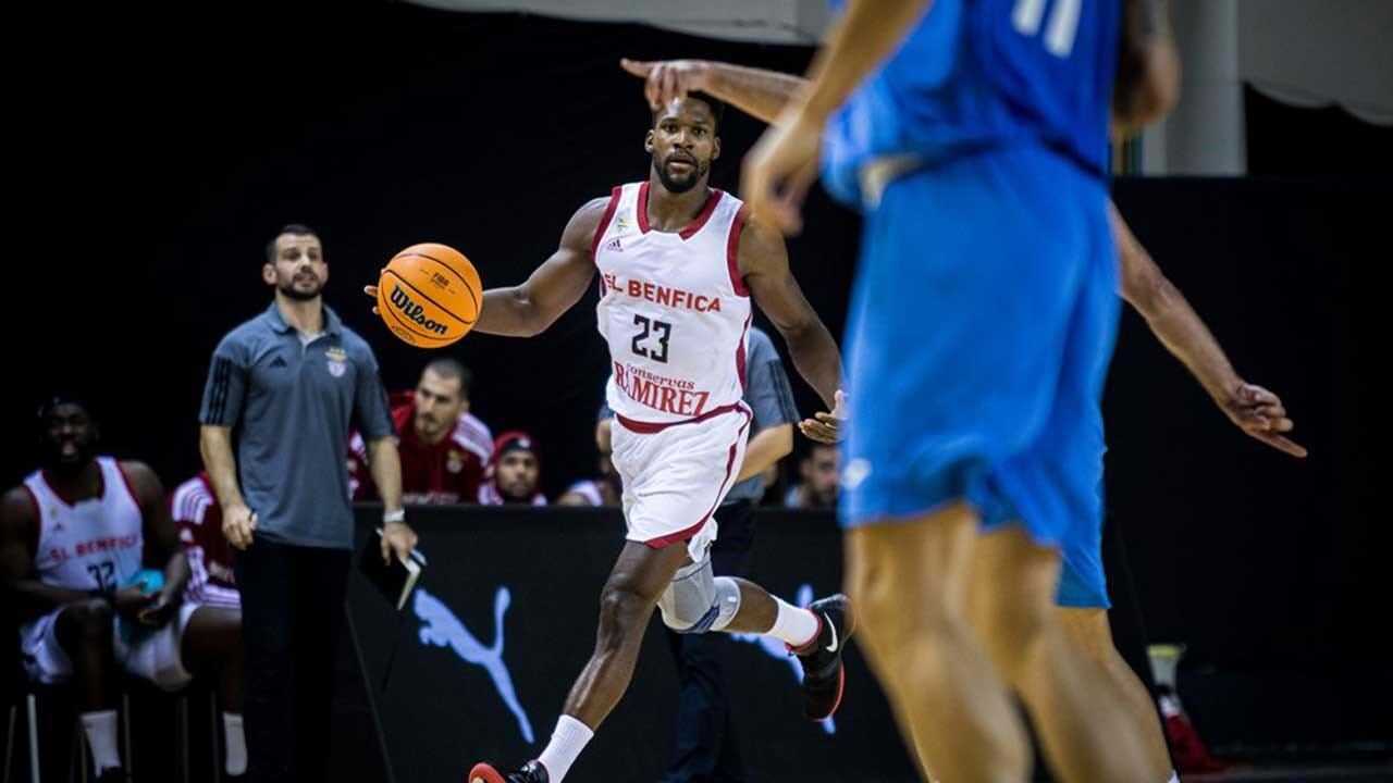 Toney Douglas voltou a estar em foco