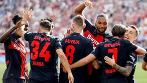 Bayer Leverkusen goleia Darmstad e isola-se na liderança da Bundesliga