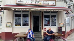 Convívio de dragões na… Casa do Benfica de Hamburgo: «Sou portista doente mas só como aqui»