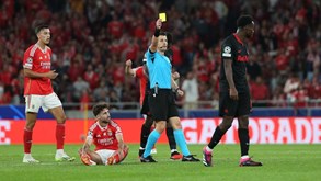 Os casos do Benfica-Salzburgo: penálti de Trubin bem assinalado? António Silva bem expulso? Ficou por marcar penálti para as águias?