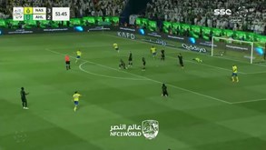 'Entortou' adversário e faturou de pé esquerdo: o bis de Cristiano Ronaldo diante do Al Ahli