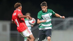 Benfica e Sporting empatam a um golo no Seixal